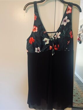 Aqua Eve Swimdress 1 Piece Black Tropical Print Cross Top Adj Straps Size 18